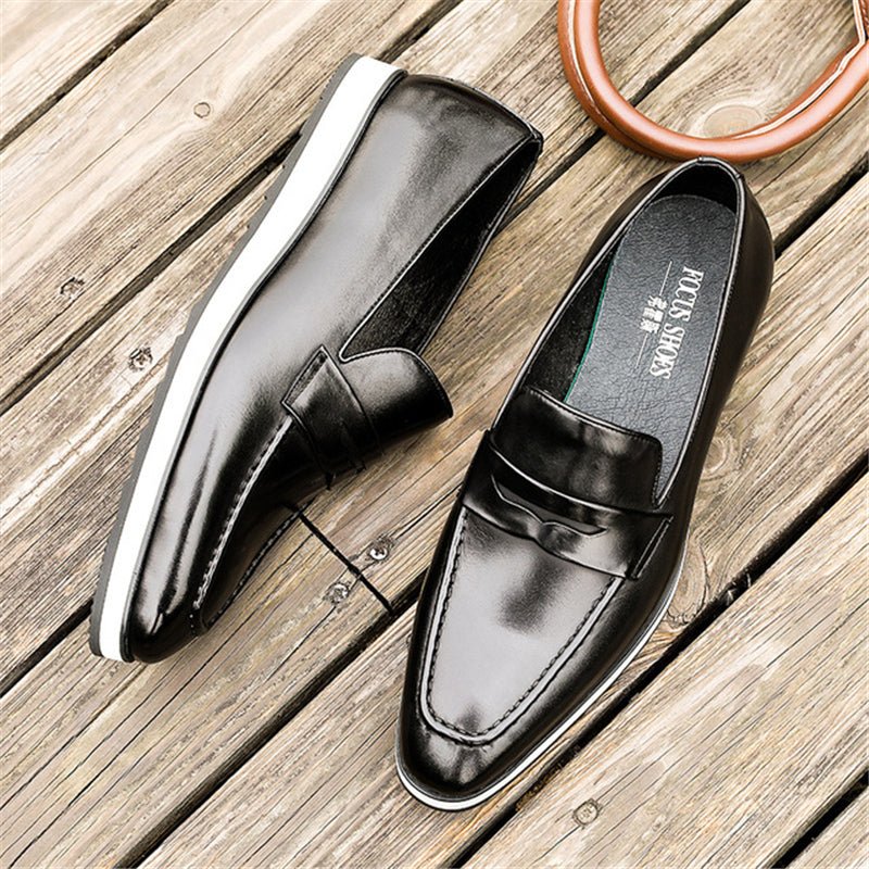 Pánske Mokasíny Exotic Pointed Toe Slip-on Brogues - Čierna