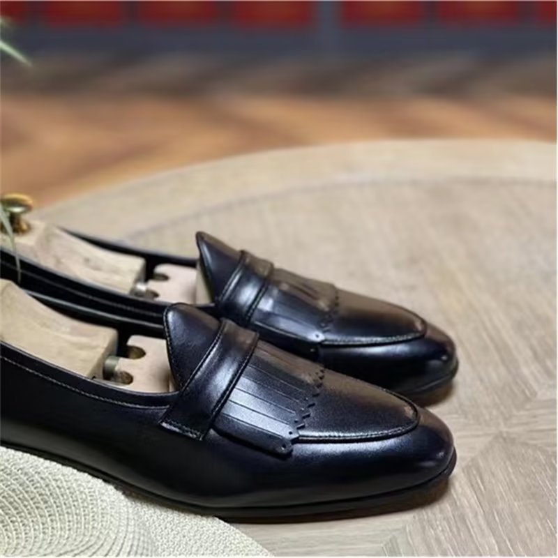 Pánske Topánky Na Voľný Čas Luxusné Strapcové Kožené Slip-on Mokasíny - Čierna